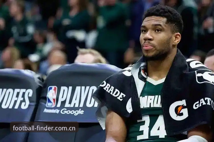 字母哥这两天估计没睡好觉。距离2026年NBA选秀只剩36小时，全联盟的总经理们比高考考生还紧张，而希腊怪物去哪儿，成了这个夏天最大的连续剧。但真正让我瞳孔地震的，不是凯尔特人和热火抢人抢得头破血流，而是ESPN那哥们儿温德霍斯特一句话：快船，才是未来几天交易风暴的中心。我盯着这条新闻看了半天，脑子里全是问号——快船手里那5号签，放着状元榜眼探花不试训，跑去考察一堆10到15顺位的乐透末新秀，这不就是拿着米其林三星的预算，非要去苍蝇馆子排队的操作吗？